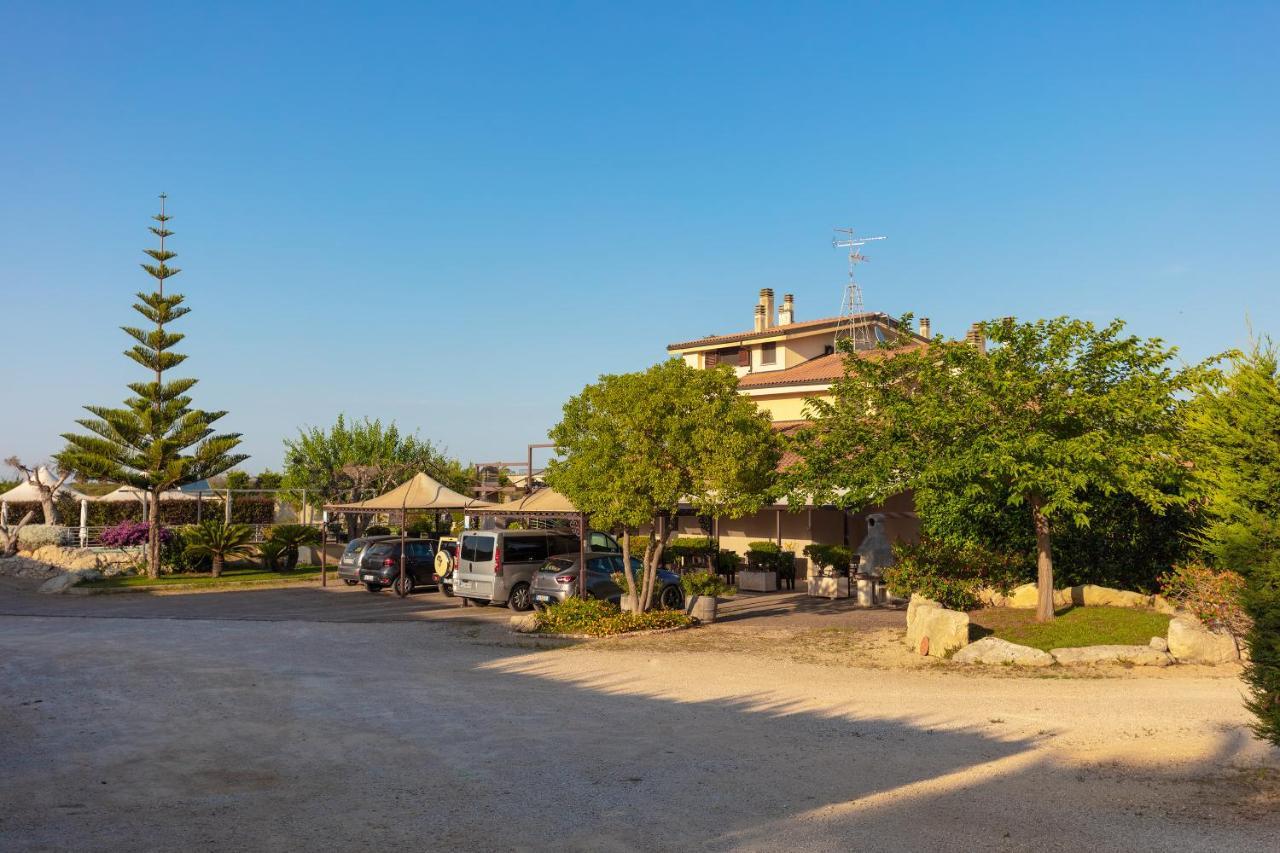 Bed & Breakfast Giardini Di Marzo Lecce Luaran gambar