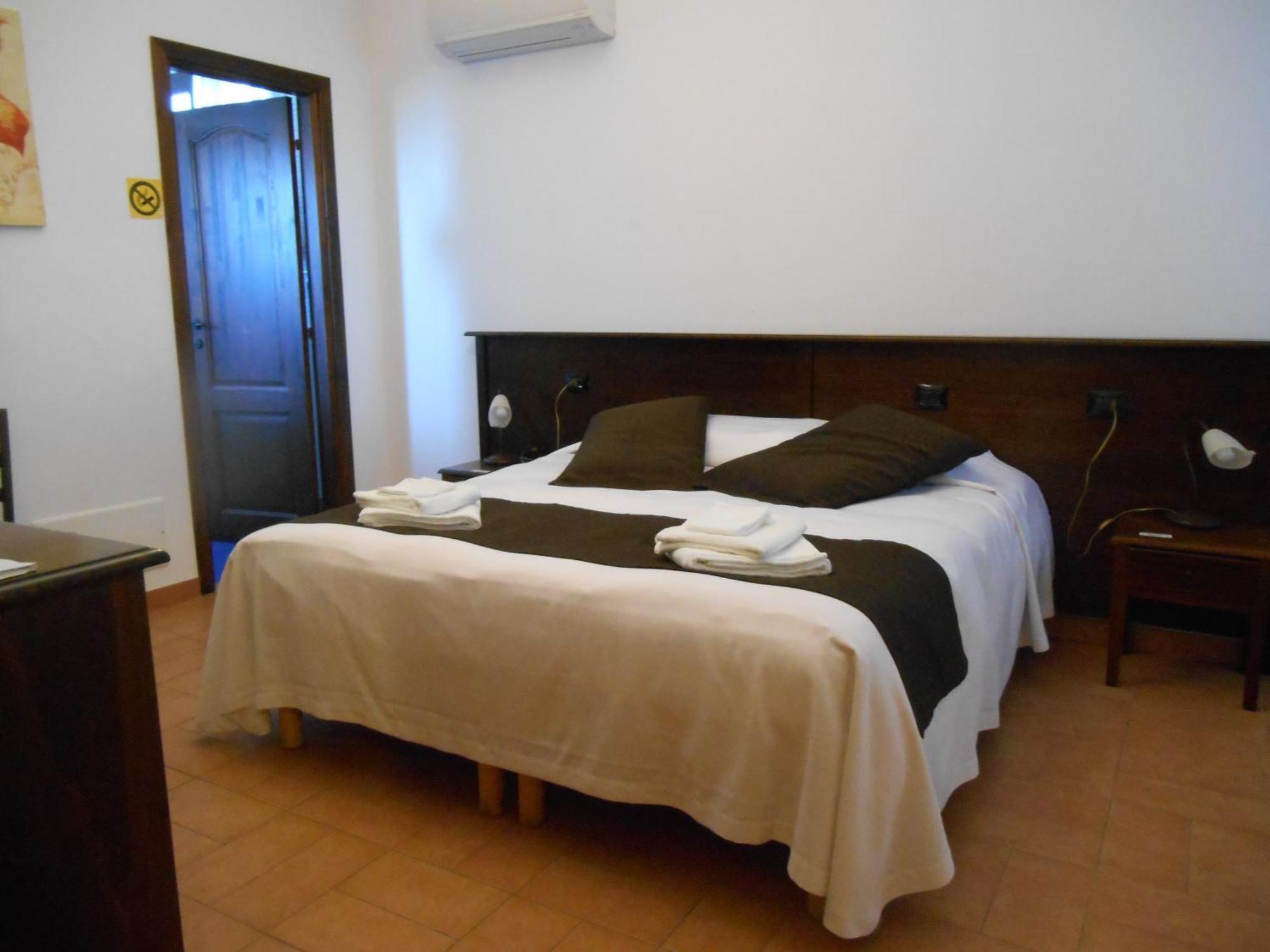 Bed & Breakfast Giardini Di Marzo Lecce Luaran gambar